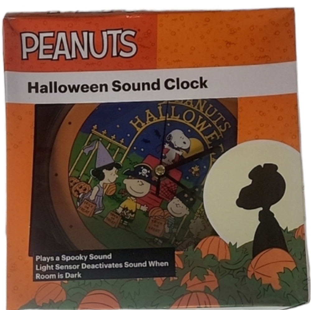 Peanuts Halloween Sound Clock